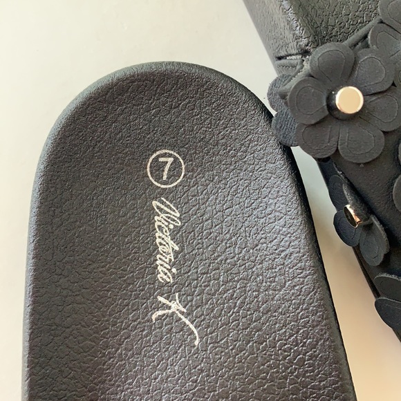 NWOT Victoria K Floral Slide-Size 7 - Picture 8 of 10